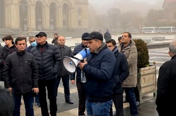 Հանրապետության հրապարակից մեկնարկել է «Ազատագրական շարժման» երթը դեպի Մայր Աթոռ Սուրբ Էջմիածին