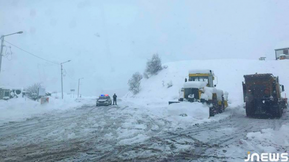 Ларс закрыт для грузовиков с прицепом и полуприцепом