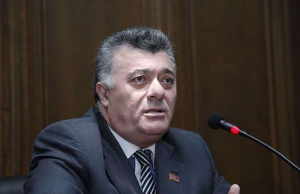 По сути, продолжается идейно-политическая операция капитулянта, суть которой в том, что ни один герой, освободивший Арцах, не останется безнаказанным…