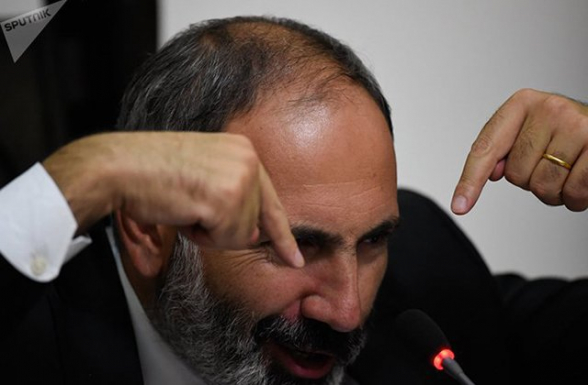 «Хорошая» мина Никола при плохой игре