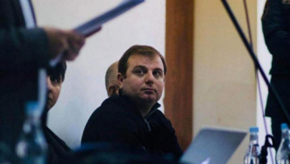 Украдены важные документы: в Ереване ограбили автомобиль адвоката Эрика Алексаняна