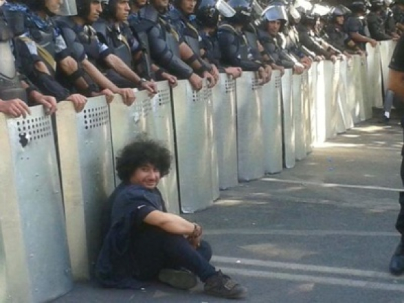  «Неэлектрик Ереван»: дешевое лицо «гражданских активистов»