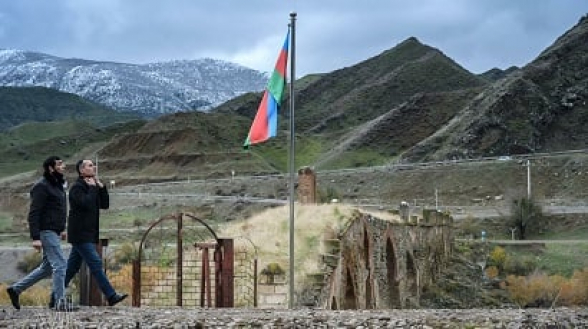 Азербайджанский военнослужащий подорвался на мине в Карвачаре
