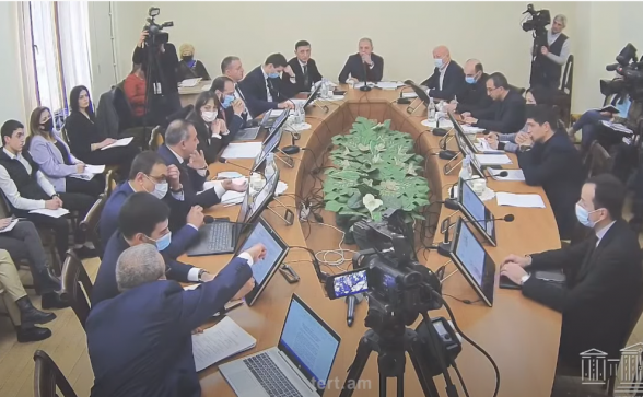 Комиссия НС по экономическим вопросам обсудила и не одобрила законопроект о рекламе (видео)