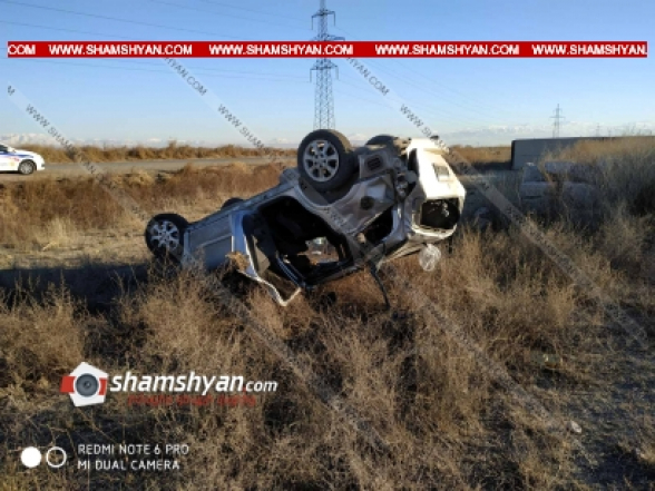Արարատի մարզում Opel Astra-ն դուրս է եկել երթևեկելի գոտուց, գլխիվայր հայտնվել դաշտում. կա 4 վիրավոր