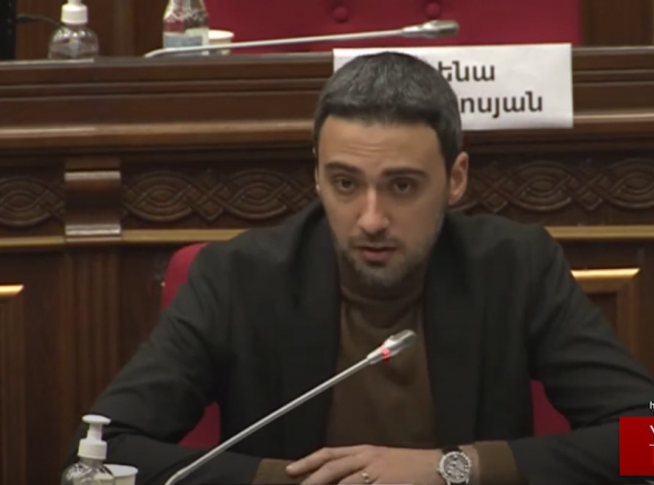 Вардеванян – кандидату в ЗПЧ: «Как вы оцениваете практику применения в РА ареста в качестве меры пресечения?» (видео)