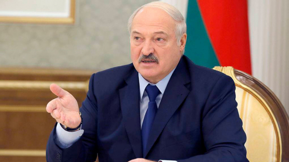 Лукашенко назвал министра обороны Украины мерзавцем (видео)