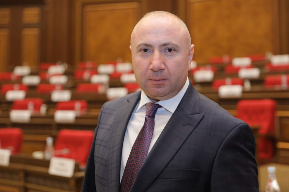 Запад готов сражаться с Россией до последнего украинца