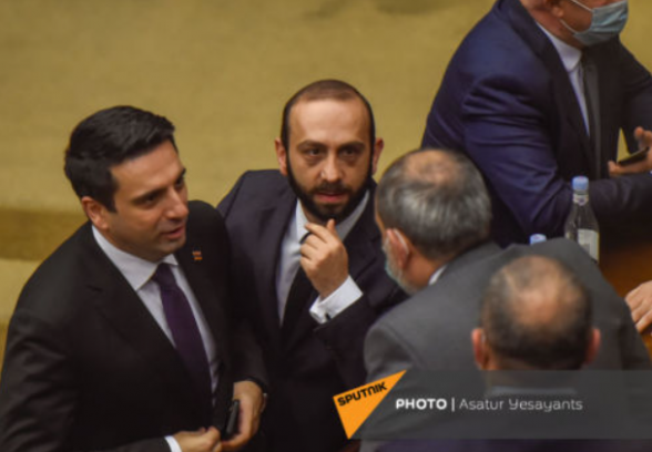 Попрошайки «мира»