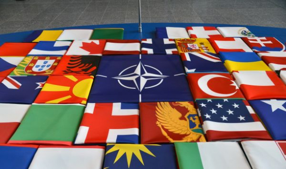 Страны НАТО разошлись во мнениях касаемо дальнейших отношений с Россией – NYT