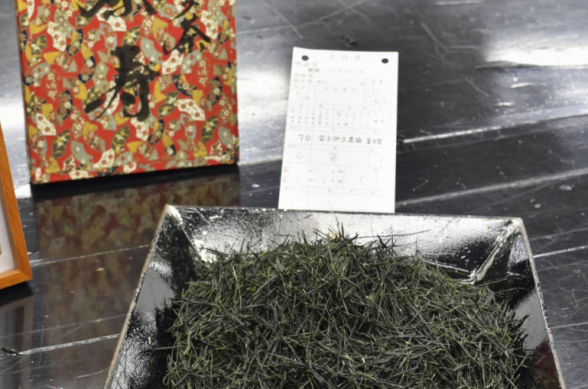 Շուրջ 15,5 հազար դոլար․ ճապոնական թեյի մեկ կիլոգրամն աճուրդում վաճառվել է ռեկորդային գնով (լուսանկար)