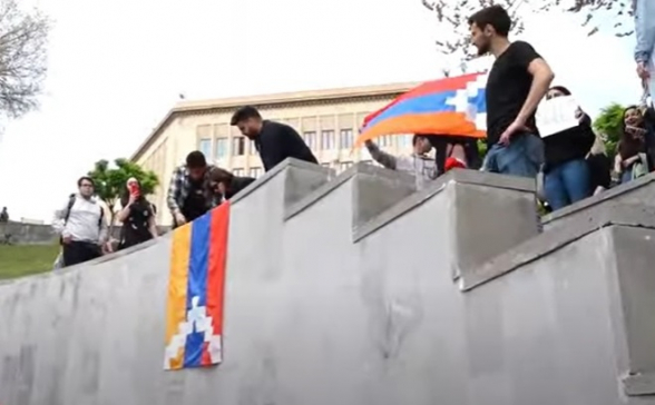 Ամերիկյան համալսարանի ուսանողների ակցիան (տեսանյութ)