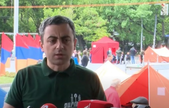Пресс-конференция Ишхана Сагателяна с площади Франции (видео)