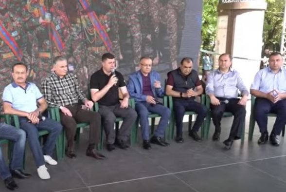 Ինչ անվտանգային մարտահրավերներ կան այսօր Հայաստանում. քննարկում՝ Ֆրանսիայի հրապարակում (տեսանյութ)