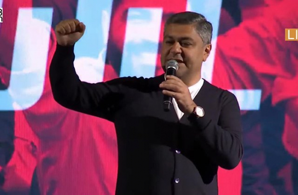 «Շատ կարճ ժամանակ անց ունենալու ենք հաղթանակ». Արթուր Վանեցյան (տեսանյութ)