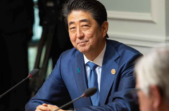 На бывшего премьер-министра Японии Абэ совершили покушение (видео)