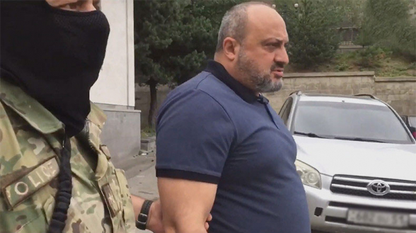 Скулящий судья или приспешник власти: судебный произвол Карена Фархояна