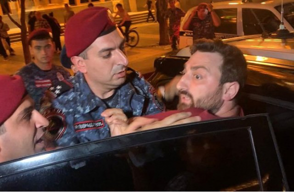 Կարմիրբերետավորները բերման են ենթարկել Հովհաննես Իշխանյանին (տեսանյութ)