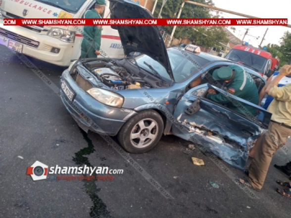 Ավտովթար՝ Երևանում. բախվել են Opel-ն ու Mitsubishi-ն