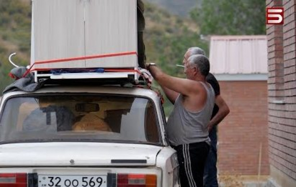 «Зарабатывают деньги на несчастье людей»: эвакуация Бердзора (видео)