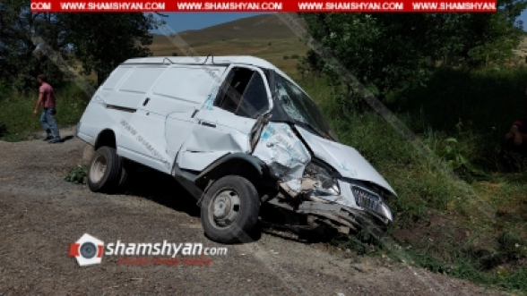 Լոռու մարզում բախվել են ԳԱԶ 2706-222-ն ու ԳԱԶ 5312-ը, վերջինս կիսակողաշրջվել է, կան վիրավորներ