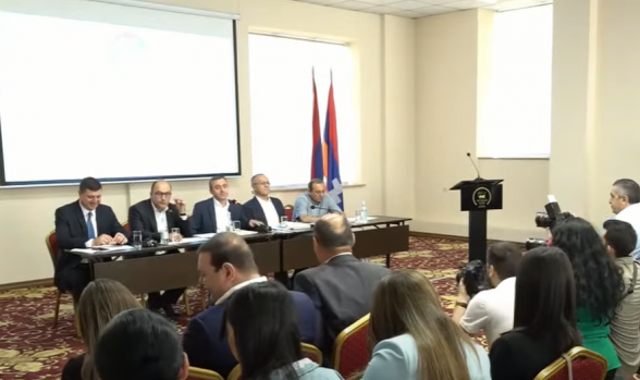 ԱԺ ընդդիմադիր խմբակցությունների կազմակերպած «Հայաստանի իրական օրակարգը» քննարկումը (տեսանյութ)