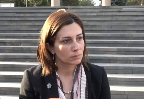 Քո ծաղիկը արժանի չի մեր երեխեքին, դուրս եկար հլը ստեղից մի հատ (տեսանյութ)