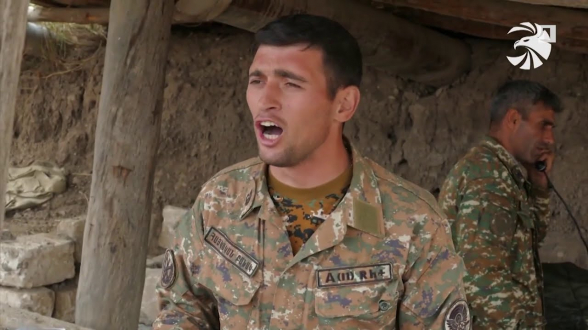 Майор, ставший известным в ходе 44-дневной войны своим «Залпом, пли!», получил тяжелое ранение