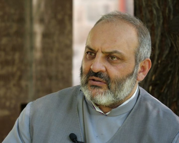 Բագրատ Սրբազան.