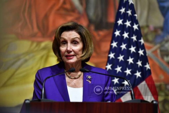 Փելոսին հրաժարվել է Ներկայացուցիչների պալատում դեմոկրատների ղեկավարի պաշտոնից