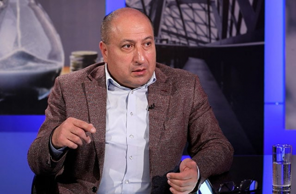 Ոստիկանները թող իմանան՝ կարող է 80 տարեկան լինեն, մահճակալներից հանեն ու քրեական պատասխանատվության ենթարկեն իրենց թոռների ու ծոռների աչքի առաջ. Հայկ Ալումյան (տեսանյութ)