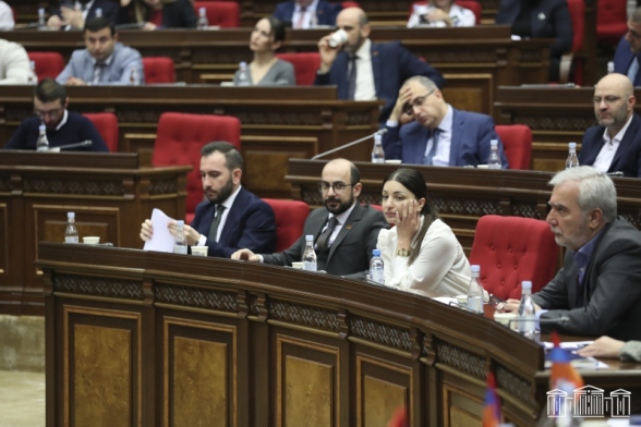 Ինչ է կատարվում իրականում