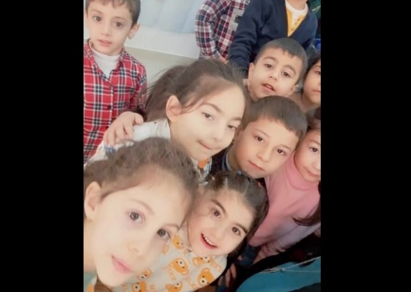 Մեզ մենակ չթողի՛ք, հայություն․ արցախցի փոքրիկներ