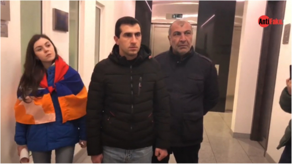 Ցուցարարները մուտք գործեցին բրիտանական դեսպանատան շենք․ այն աշխատանքային ժամին դատարկ էր