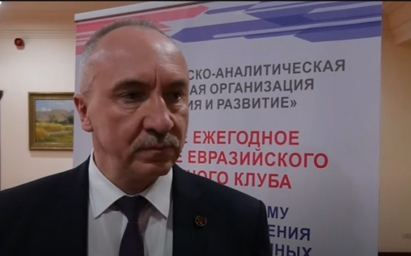 Глупо критиковать российских миротворцев, но игнорировать критику нельзя – посол Беларуси в Армении (видео)