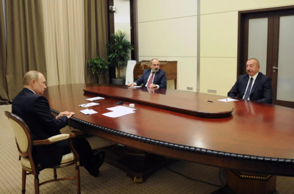 Путин заявил, что удалось поговорить с Пашиняном и Алиевым втроем (видео)
