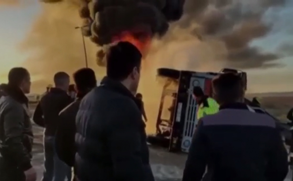 Բաքու-Ղազախ ճանապարհին ավտոմեքենաներ են այրվում. կա զոհ (տեսանյութ)