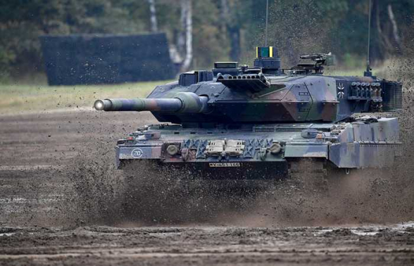 Франция и Польша настаивают на передаче Германией танков «Leopard» Украине