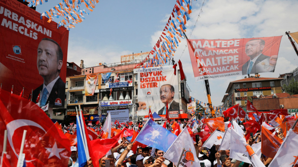 Президентские выборы в Турции пройдут на месяц раньше