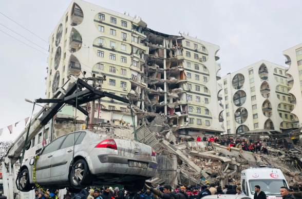 Թուրքիայում հզոր երկրաշարժի զոհերի թիվը հասել է 1014-ի