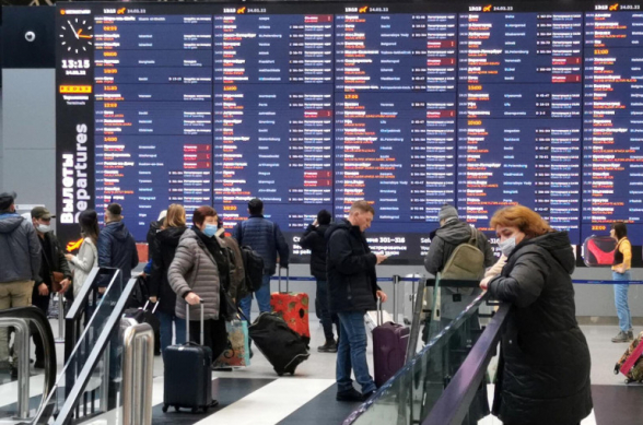 На рейсе из Ставрополя в Москву пассажирка разделась и укусила стюарда