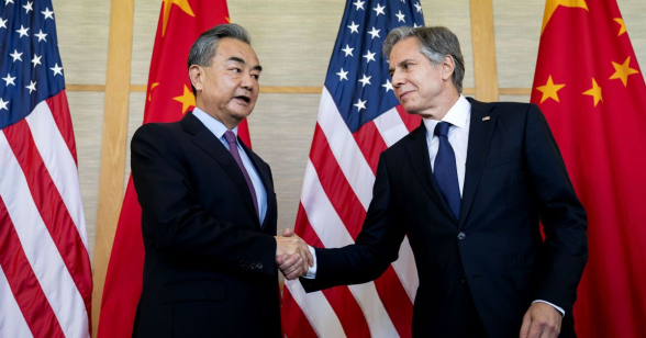 Встреча Блинкена с главой МИД Китая усилила напряженность между США и КНР – «Bloomberg»