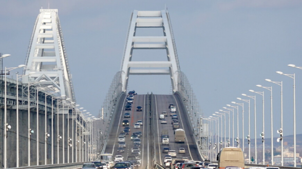 Крымский мост полностью открыт для автодвижения по всем полосам