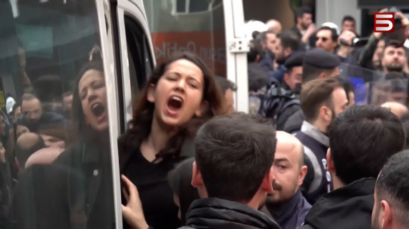 «Во имя удержания трона он готов оставить всех под руинами»: виновный в турецкой катастрофе (видео)