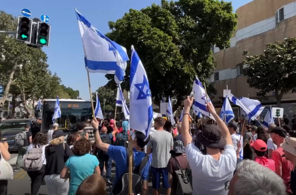 В Израиле проходят массовые протесты оппозиции против судебной реформы