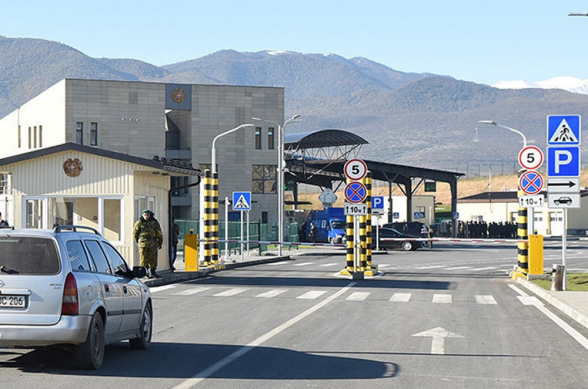 Բազմաթիվ վարորդներ ահազանգում են՝ Բագրատաշենի մաքսային անցակետում ստիպված են երկարատև հերթերի մեջ մնալ