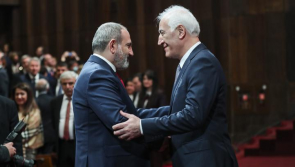 Верный попугай