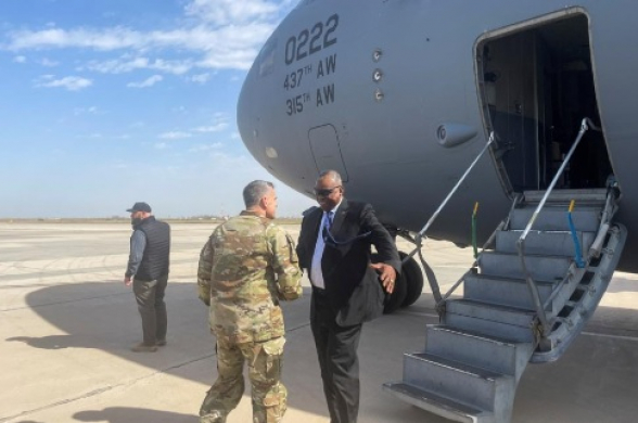 Министр обороны США прибыл с необъявленным визитом в Ирак