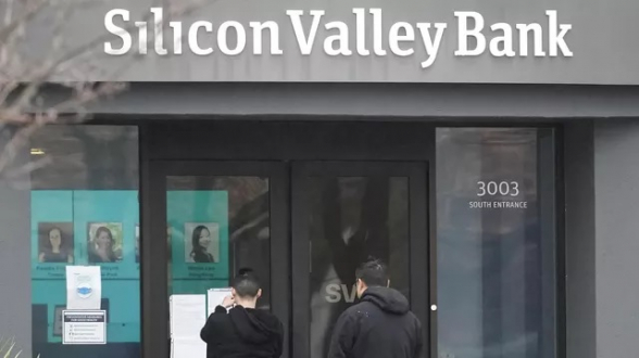 В США обанкротился крупнейший со времен кризиса 2008 года банк «Silicon Valley»