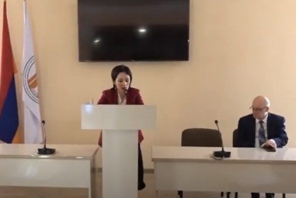 «Ամո՜թ». դասադուլ անող ուսանողները՝ Ժաննա Անդրեասյանին (տեսանյութ)